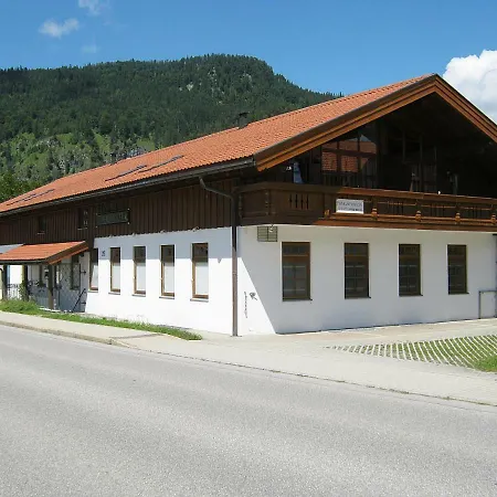 Apartment Fewo 7, Haus Zahmer Kaiser, App.2 *